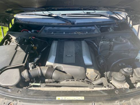 Used 2004 Land Rover Range Rover HSE image 5