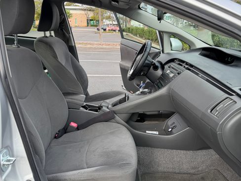Used 2010 Toyota Prius Three image 20