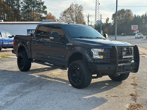Used 2016 Ford F150 XLT w/ Equipment Group 302A Luxury image 2