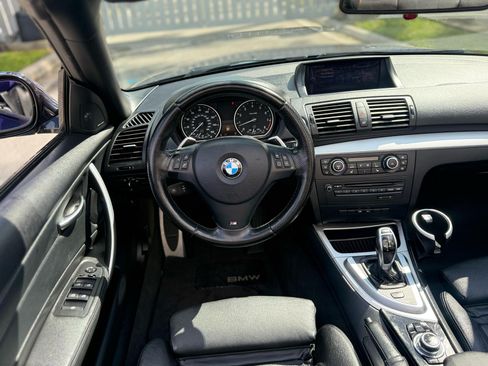 Used 2011 BMW 135i Convertible image 10