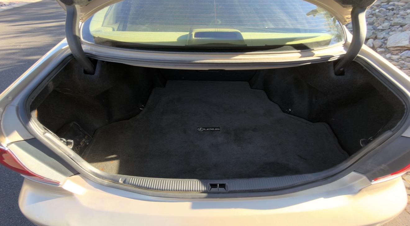 Used 2005 Lexus ES 330 w/ Preferred Accessory Pkg FWD image 12