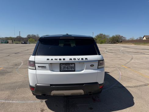 Used 2014 Land Rover Range Rover Sport HSE image 5