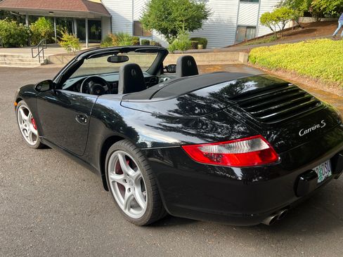 Used 2008 Porsche 911 Carrera S image 2