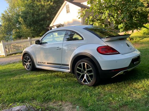 Used 2016 Volkswagen Beetle 1.8T Dune image 2