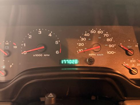 Used 2010 Jeep Wrangler Unlimited Sport AWD/4WD image 13