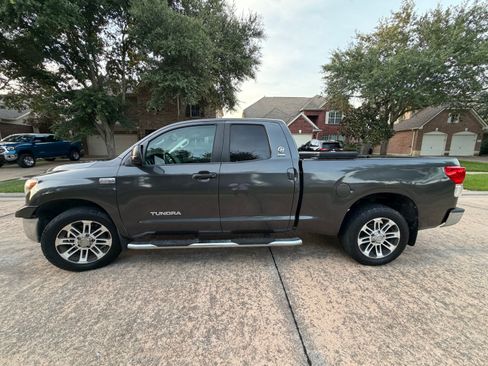 Used 2012 Toyota Tundra 2WD Double Cab w/ SR5 Pkg image 12