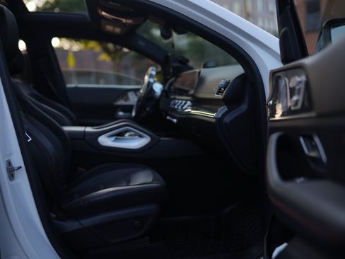 Used 2023 Mercedes-Benz GLE 53 AMG 4MATIC Coupe image 17