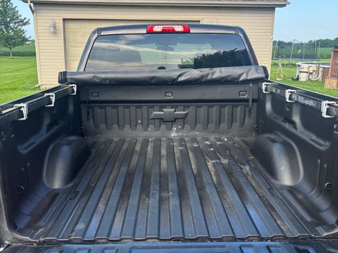 Used 2015 Chevrolet Silverado 1500 LT AWD/4WD image 10