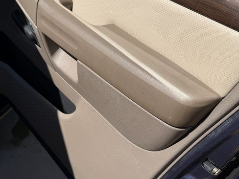 Used 2003 Ford Explorer Eddie Bauer image 22