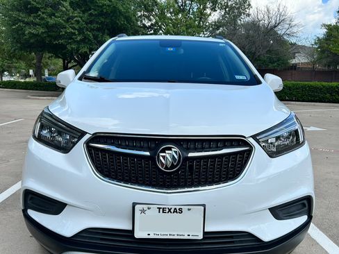 Used 2019 Buick Encore Preferred image 2