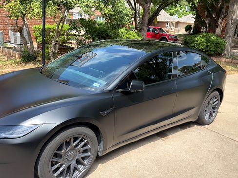 Used 2025 Tesla Model 3 Long Range AWD/4WD image 1