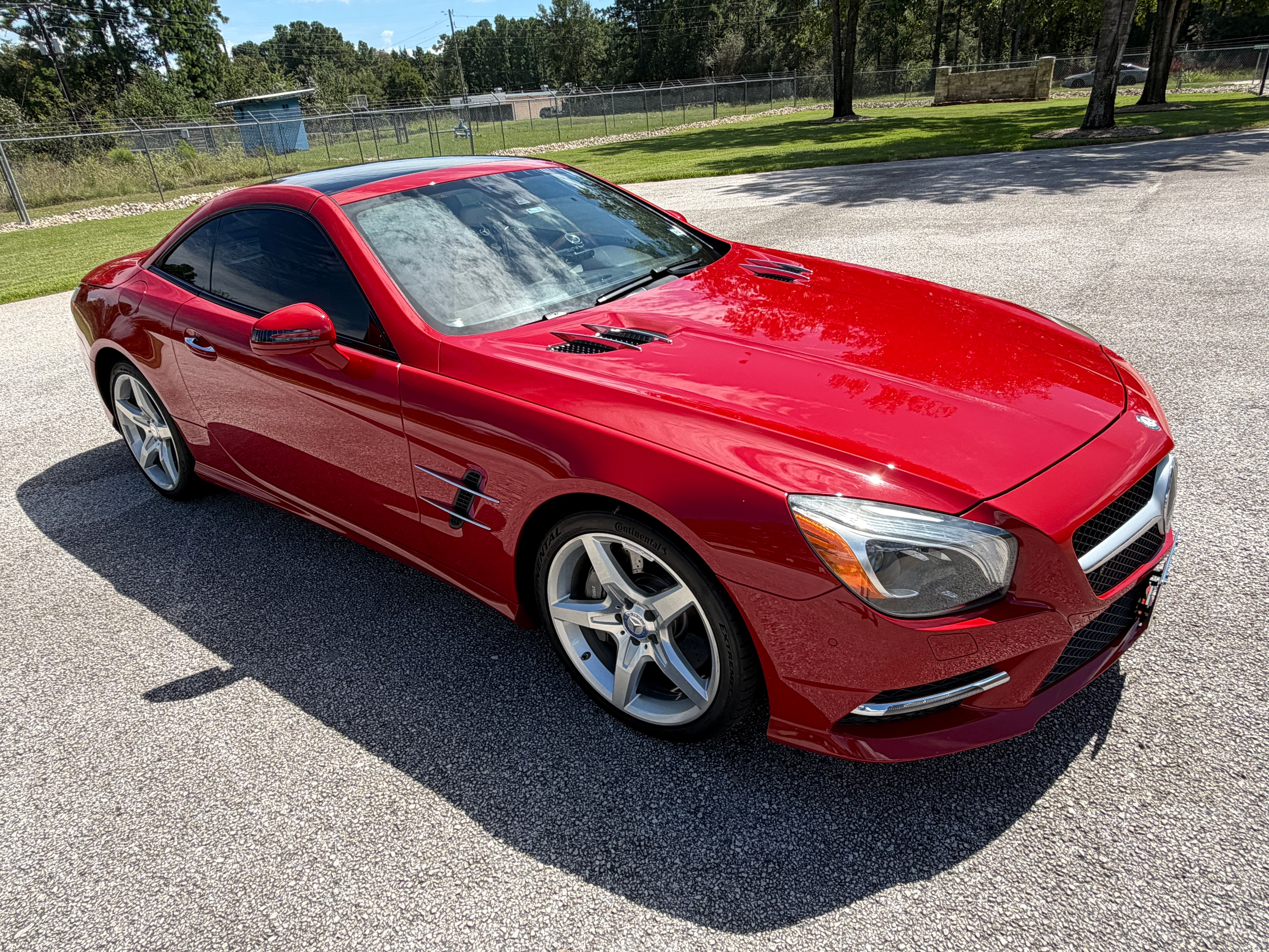 Used 2014 Mercedes-Benz SL 550 image 11