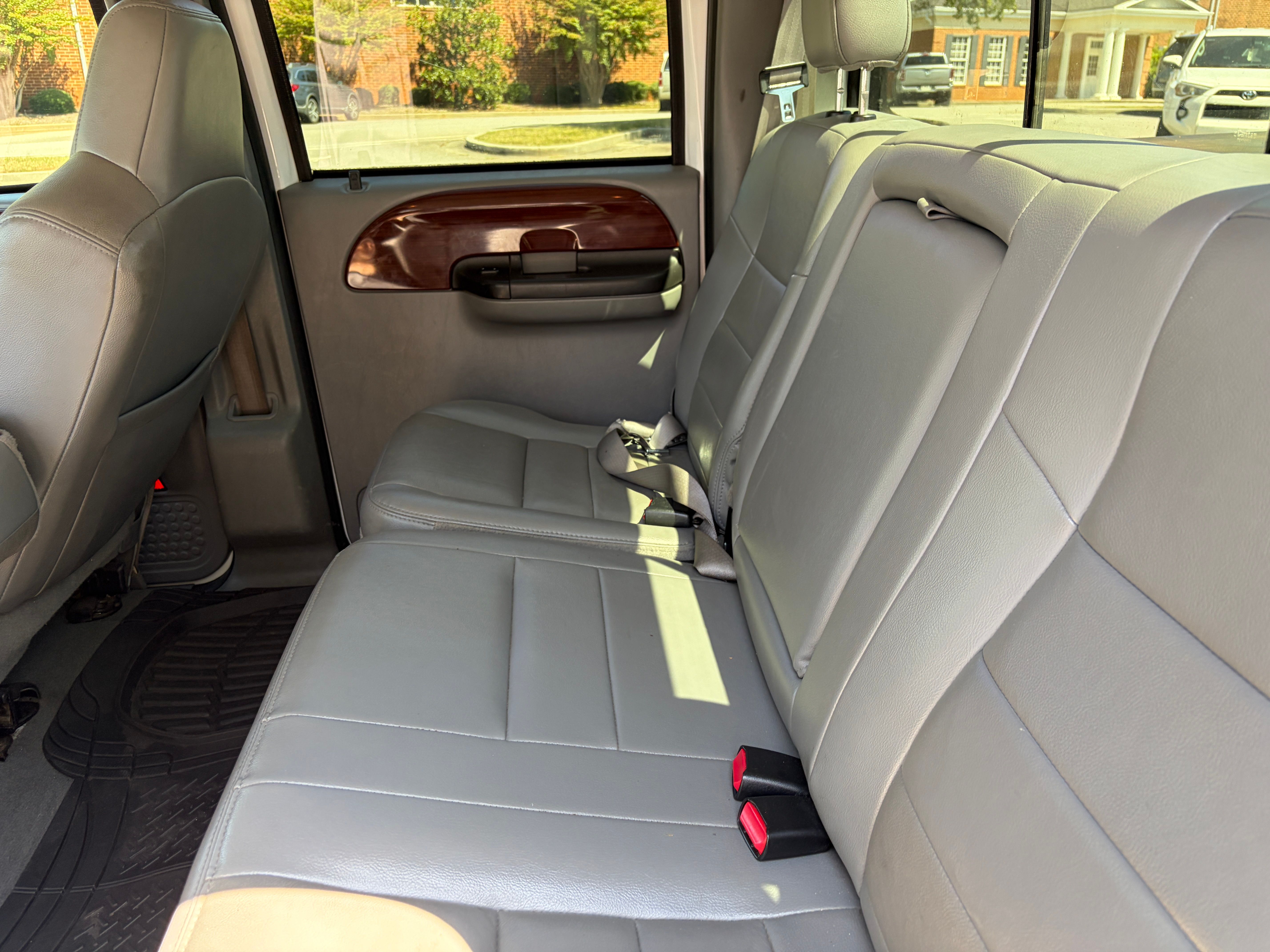Used 2007 Ford F250 Lariat RWD image 21