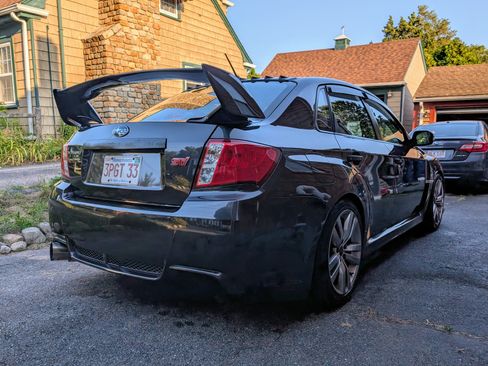 Used 2011 Subaru Impreza WRX STI image 8