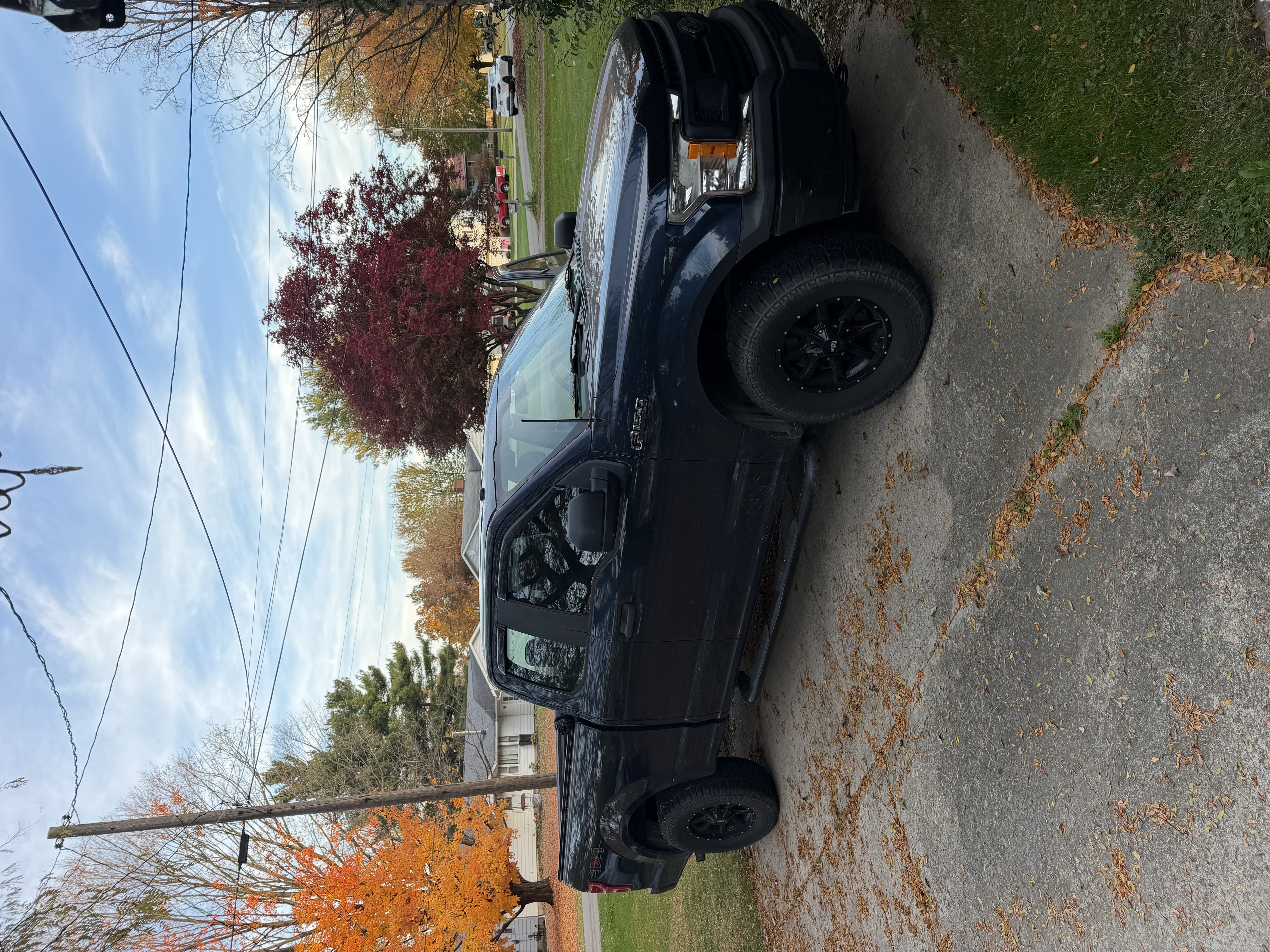 Used 2018 Ford F150 XL w/ Equipment Group 101A Mid AWD/4WD image 4