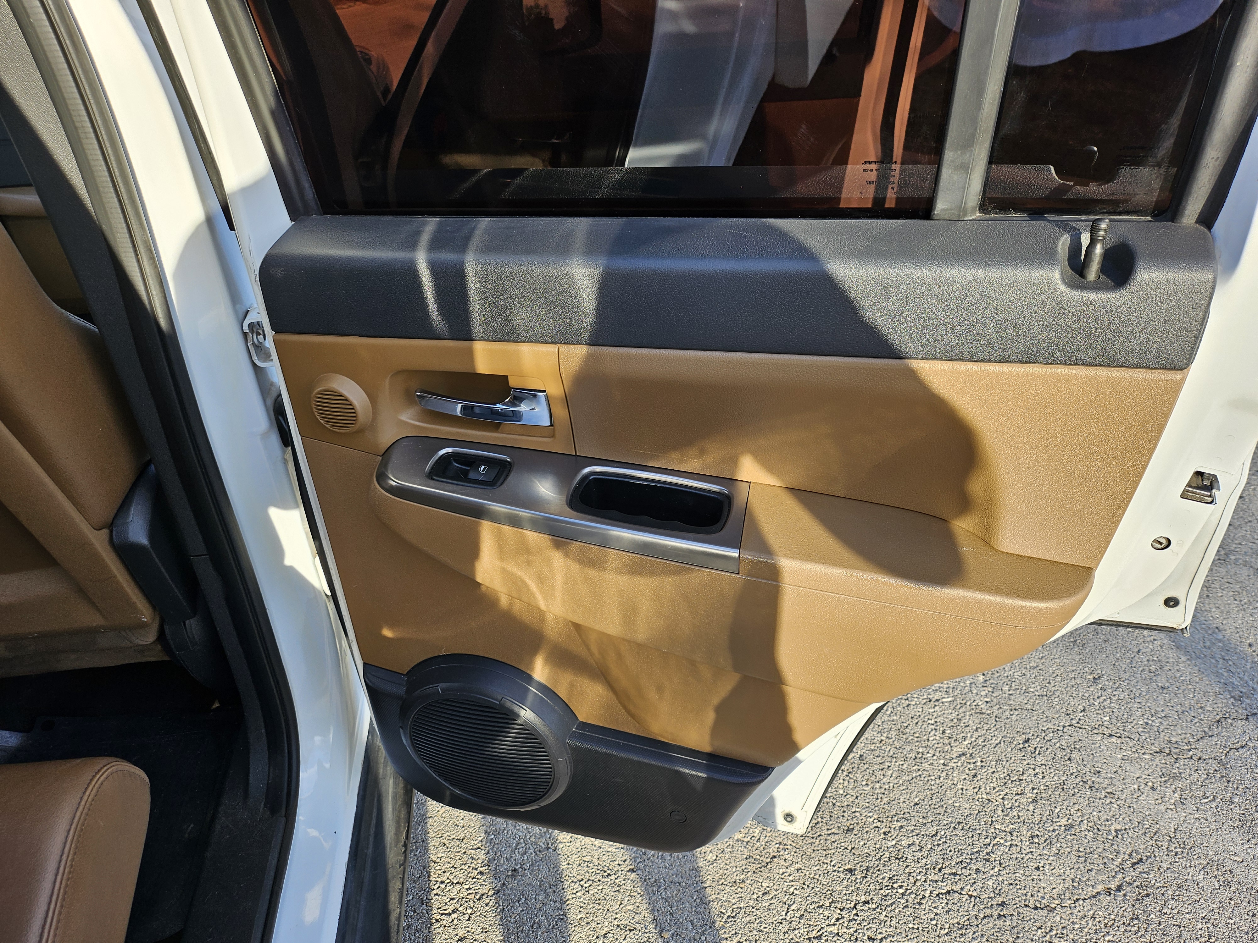 Used 2012 Jeep Liberty Limited RWD image 27