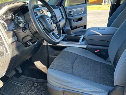 Used 2014 RAM 1500 Big Horn image 8