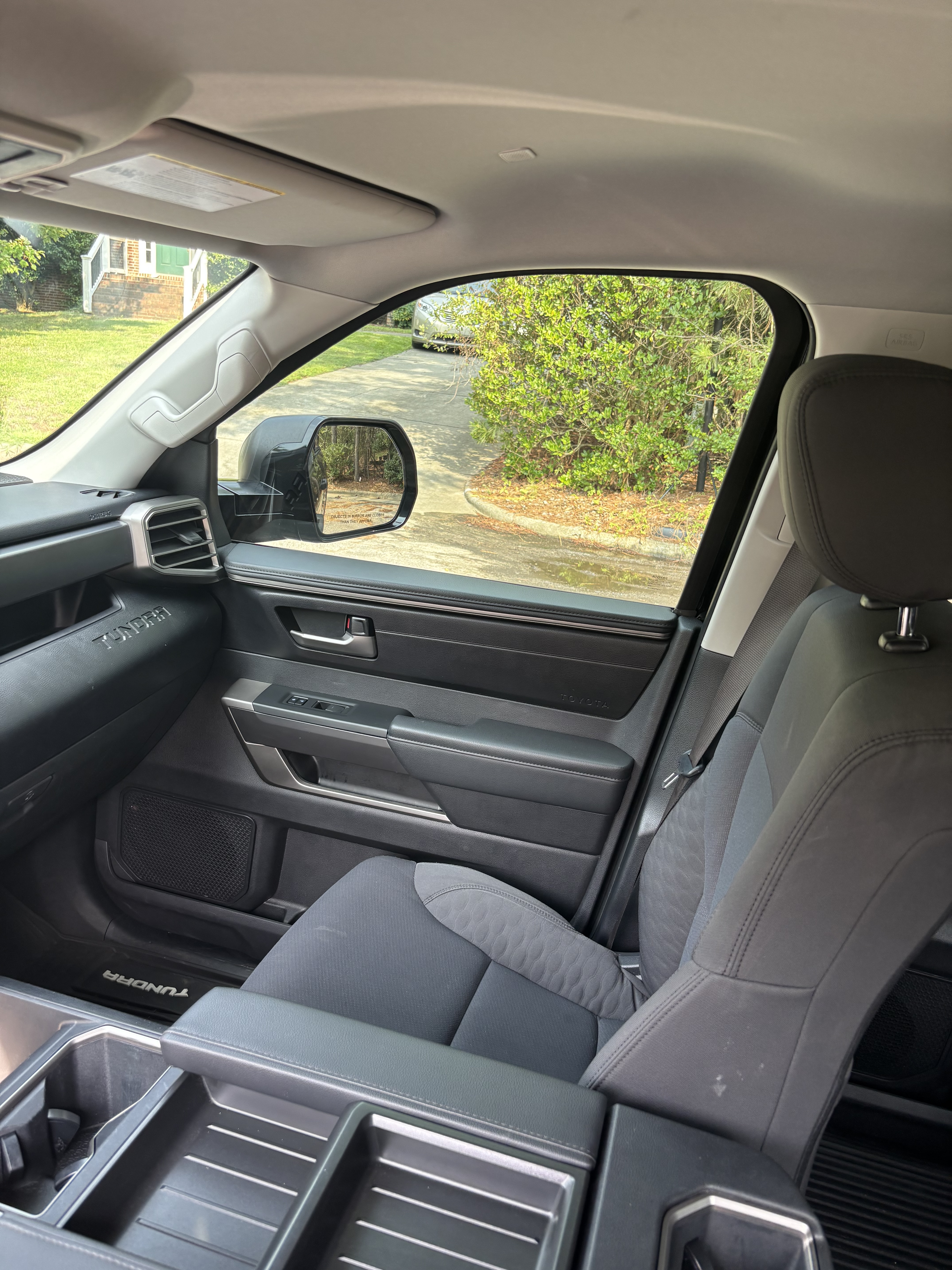 Used 2022 Toyota Tundra SR5 w/ Convenience Package RWD image 17