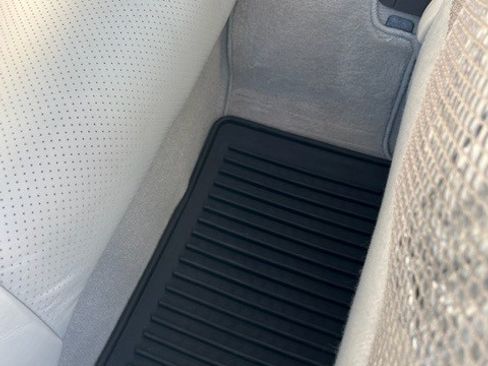 Used 2010 INFINITI G37 Journey w/ Premium Pkg image 10