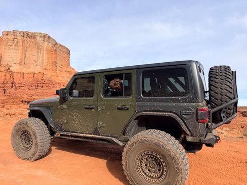 Used 2021 Jeep Wrangler Unlimited Rubicon image 1