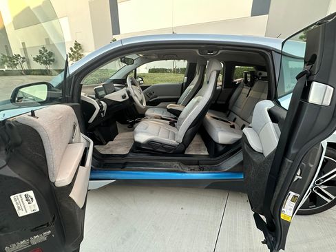 Used 2015 BMW i3 w/ Range Extender image 22