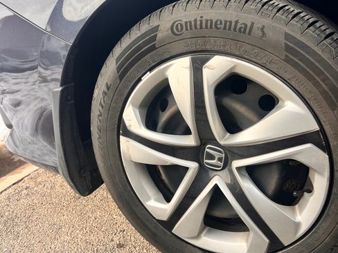 Used 2018 Honda Civic LX image 15