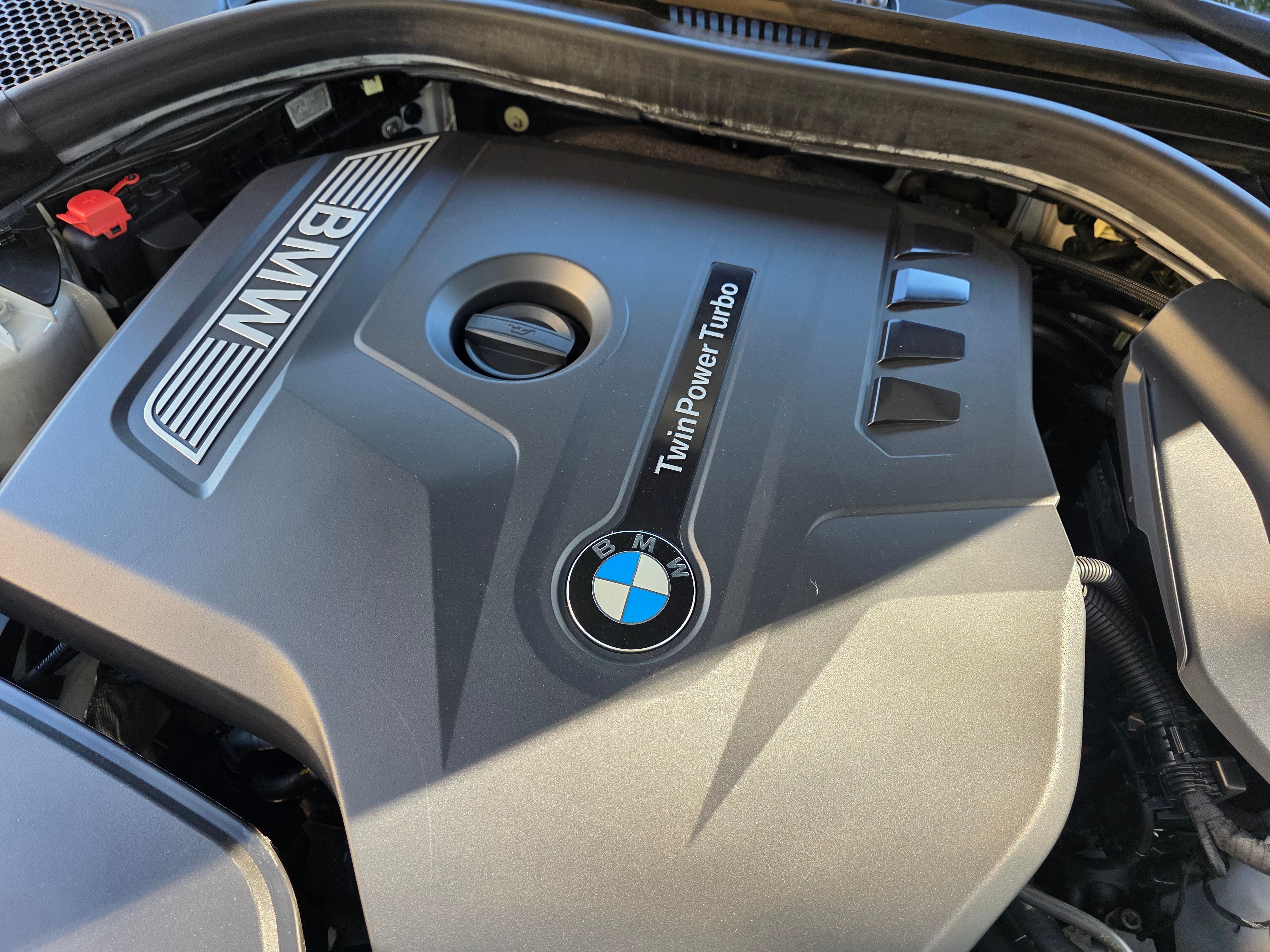 Used 2019 BMW 530i w/ Convenience Package RWD image 25