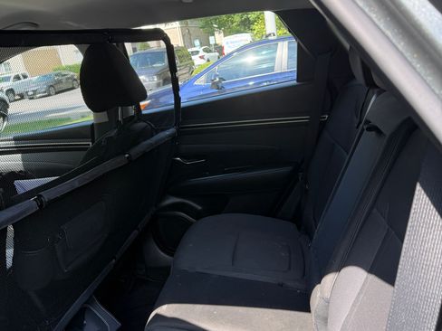 Used 2022 Hyundai Tucson SE AWD/4WD image 6