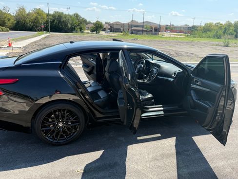 Used 2017 Nissan Maxima SR w/ Midnight Edition image 13