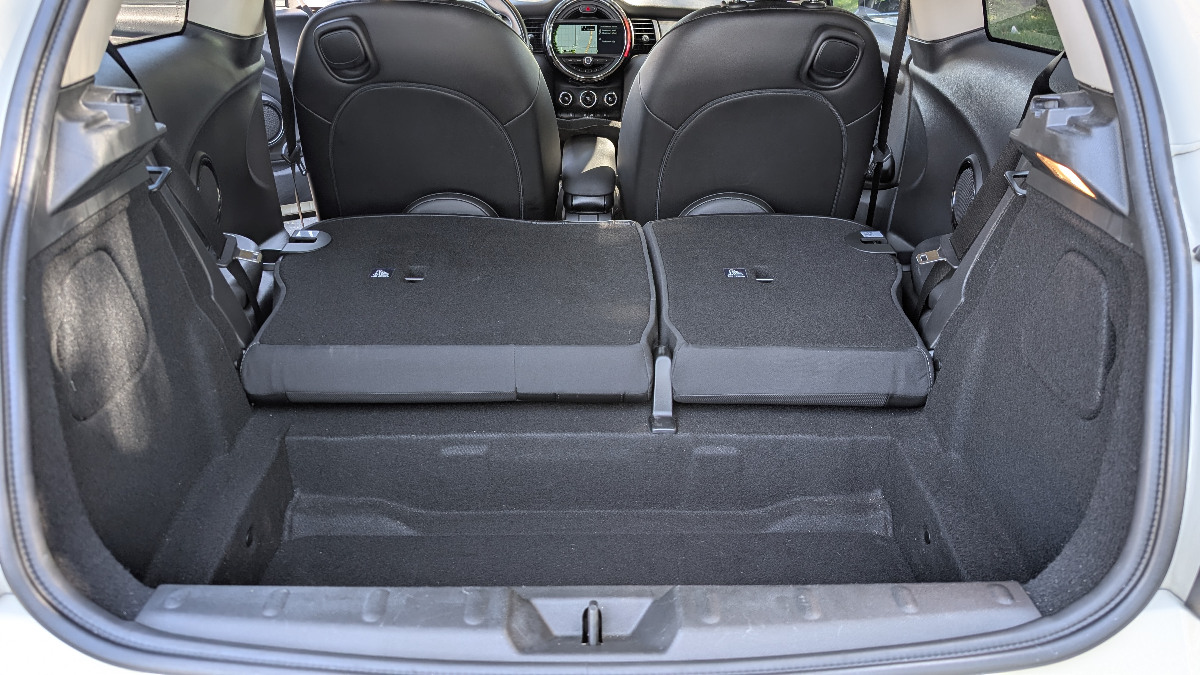 Used 2017 MINI Cooper 2-Door Hardtop FWD image 29