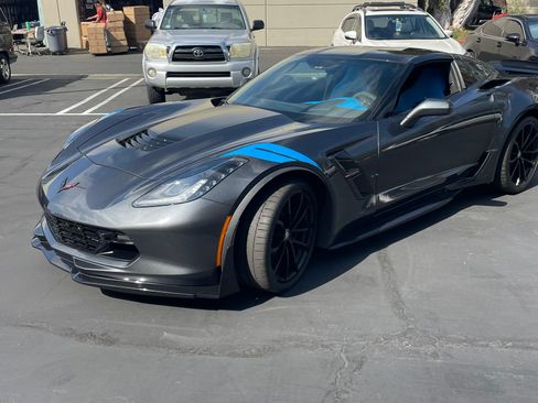 Used 2017 Chevrolet Corvette Grand Sport image 1