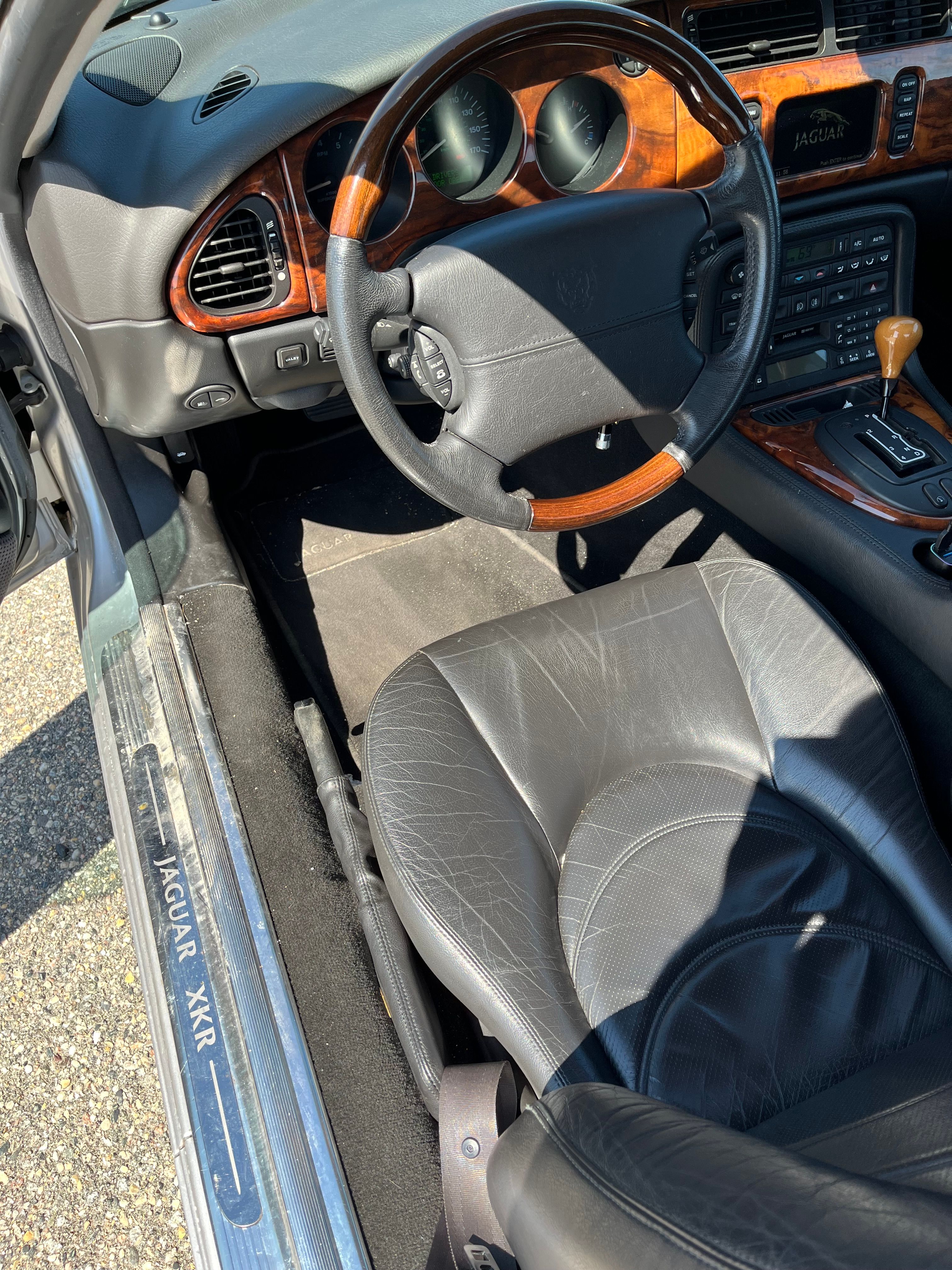 Used 2001 Jaguar XK8 Coupe RWD image 17