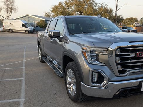 Used 2022 GMC Sierra 1500 SLT image 5