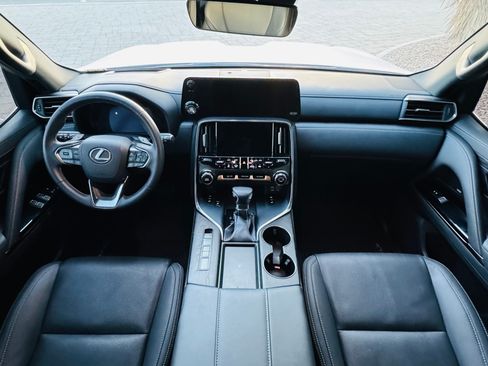 Used 2024 Lexus LX 600 600 Premium Sport Utility 4D image 11