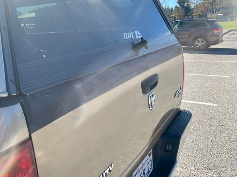 Used 2006 Dodge Ram 2500 Truck SLT w/ Quad Cab Big Horn Value Group image 18