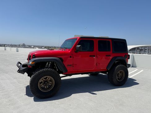 Used 2021 Jeep Wrangler Unlimited Sport AWD/4WD image 2