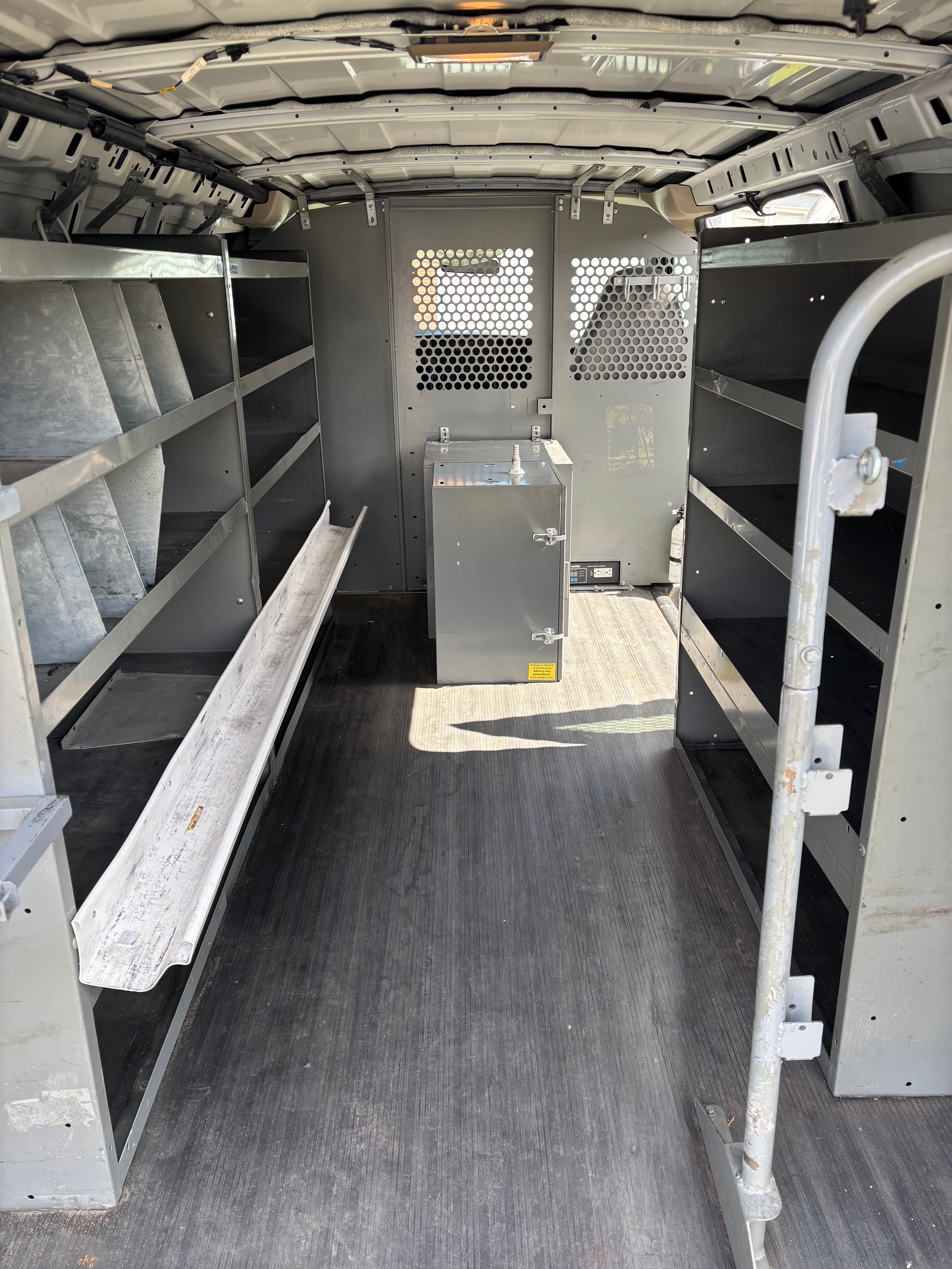 Used 2006 GMC Savana 2500 RWD image 20