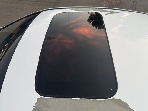 Used 2011 Honda Accord EX image 9