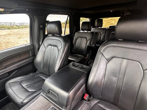 Used 2018 Ford Expedition Limited w/ Equipment Group 302A image 17