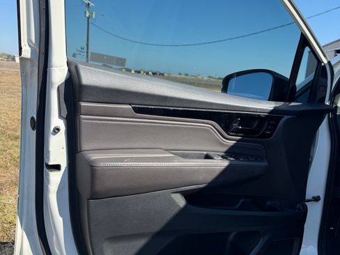 Used 2019 Honda Odyssey Elite image 17