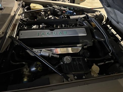 Used 1995 Jaguar XJS 4.0 Convertible image 14