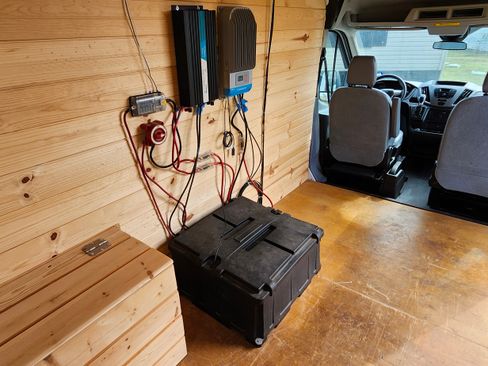 Used 2017 Ford Transit 250 148 Medium Roof image 10