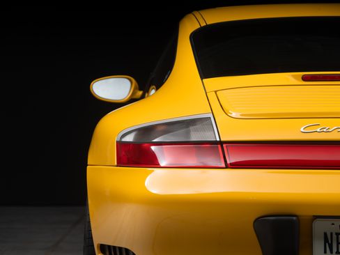 Used 2003 Porsche 911 Carrera 4S image 12