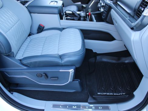 Used 2024 Ford F450 Limited w/ FX4 Off-Road Package image 13