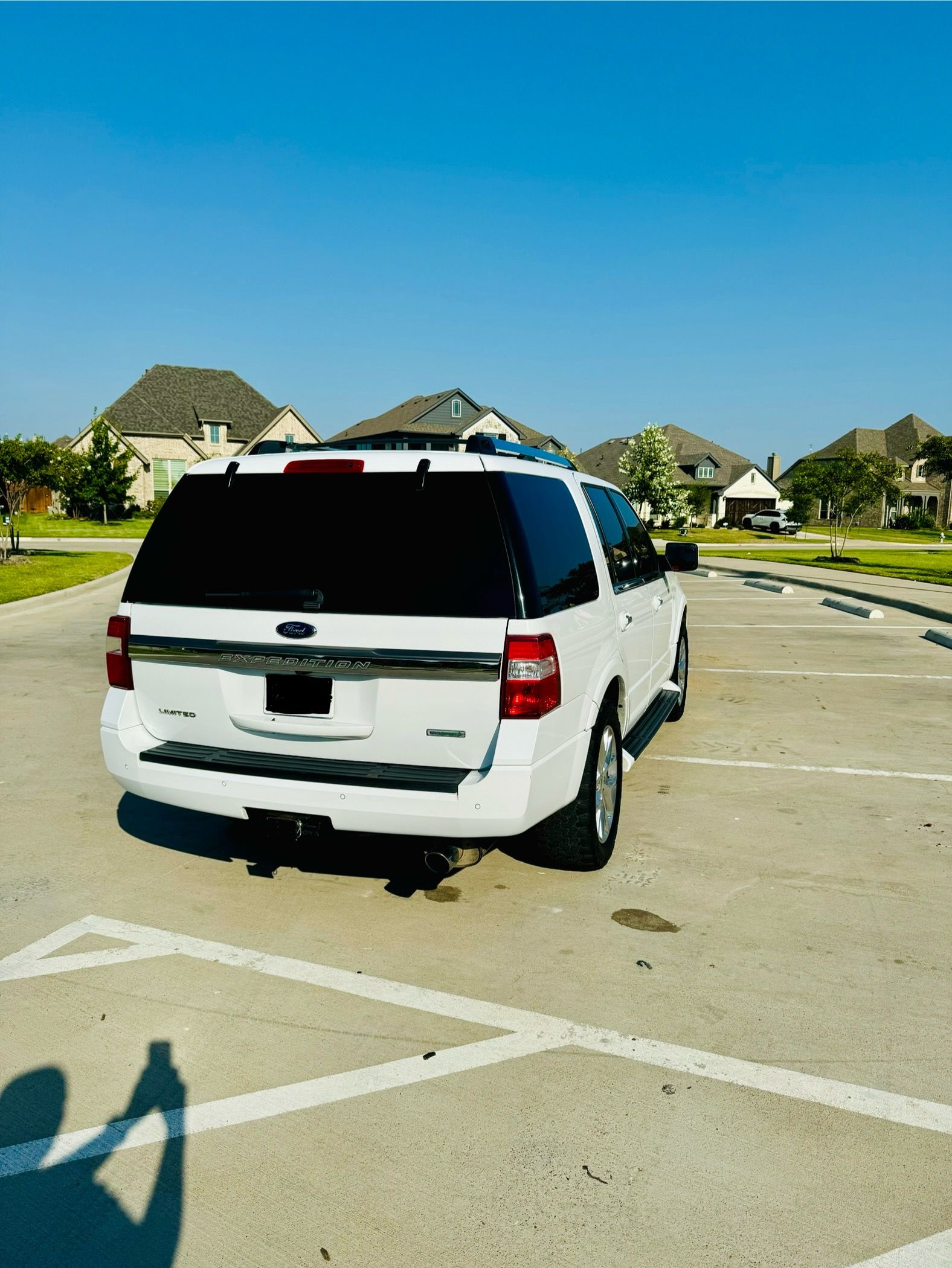 Used 2017 Ford Expedition Limited AWD/4WD image 8