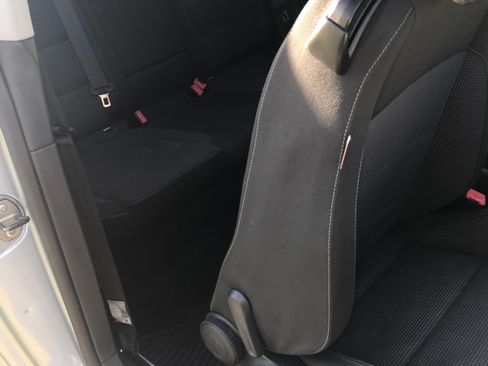 Used 2010 Volkswagen Golf 2-Door image 22