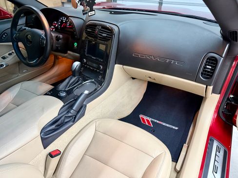 Used 2013 Chevrolet Corvette Grand Sport w/ 3LT Preferred Equipment Group image 6