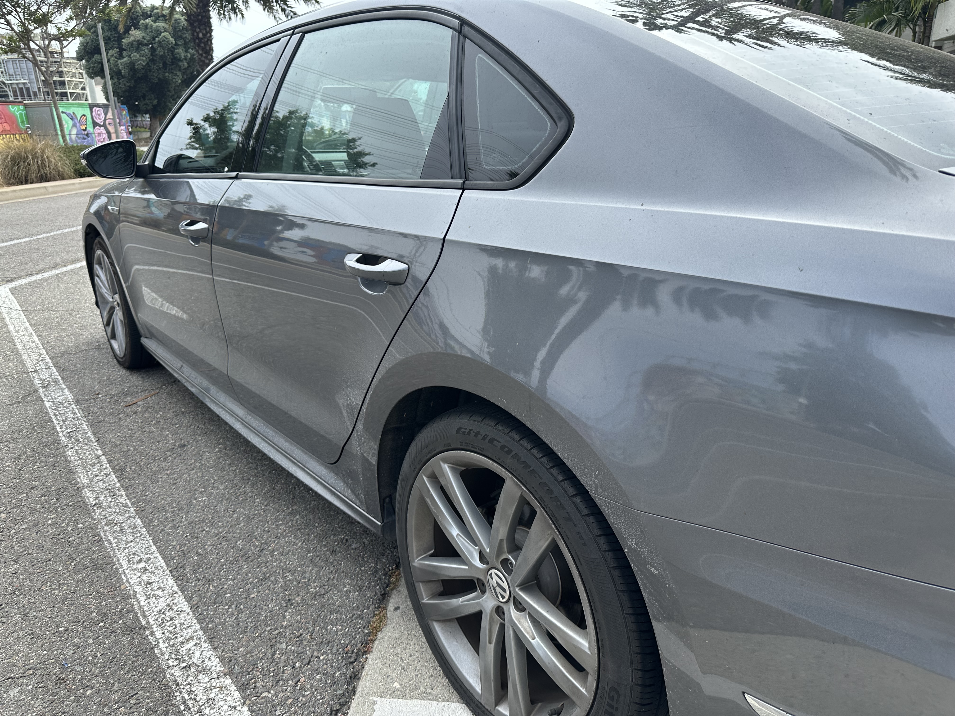 Used 2018 Volkswagen Passat 2.0T R-Line FWD image 5