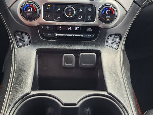 Used 2017 GMC Yukon XL SLT image 12