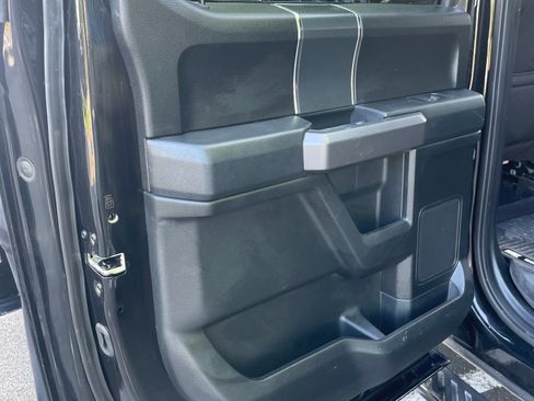 Used 2018 Ford F150 XLT w/ Equipment Group 302A Luxury AWD/4WD image 11